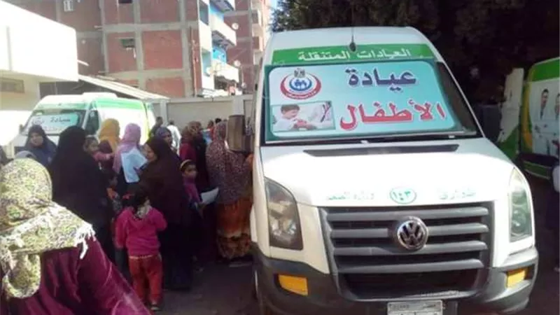 ٢٠٠٦ مرضى استفادوا من القافلة العلاجية فى القنايات بالصور