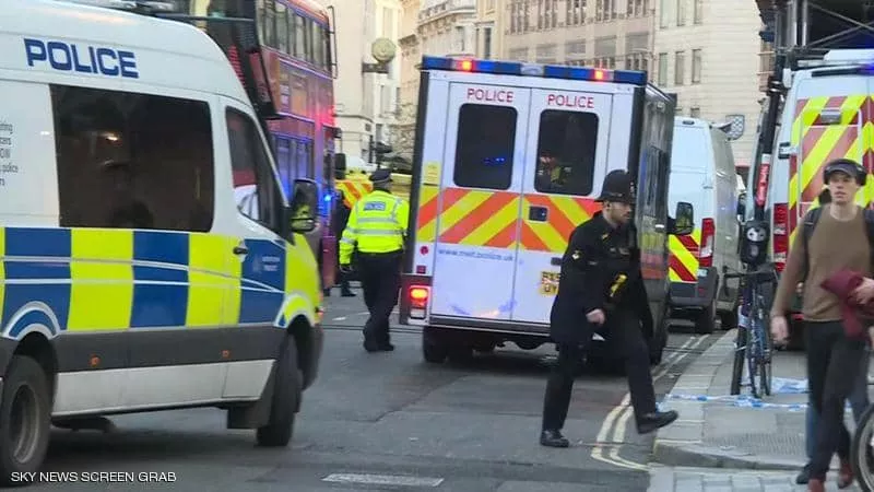 عملية طعن في لندن.. مقتل شخصين ومنفذ الهجوم