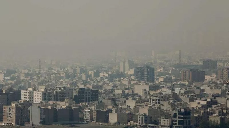 كارثة بطهران ..غلق المدارس والجامعات بسبب تلوث الهواء