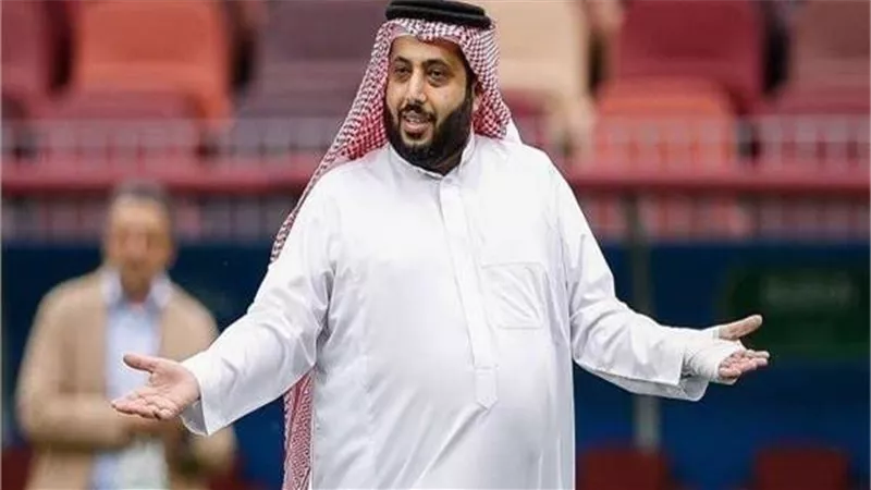تركي آل الشيخ يرفض الإساءة لرئيس الزمالك واسرته