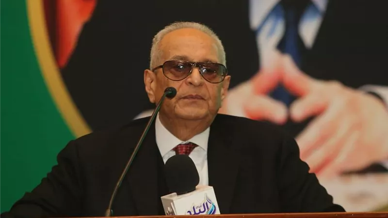 رئيس حزب الوفد: سياسة الباب المغلق تفتح أبواق الفساد