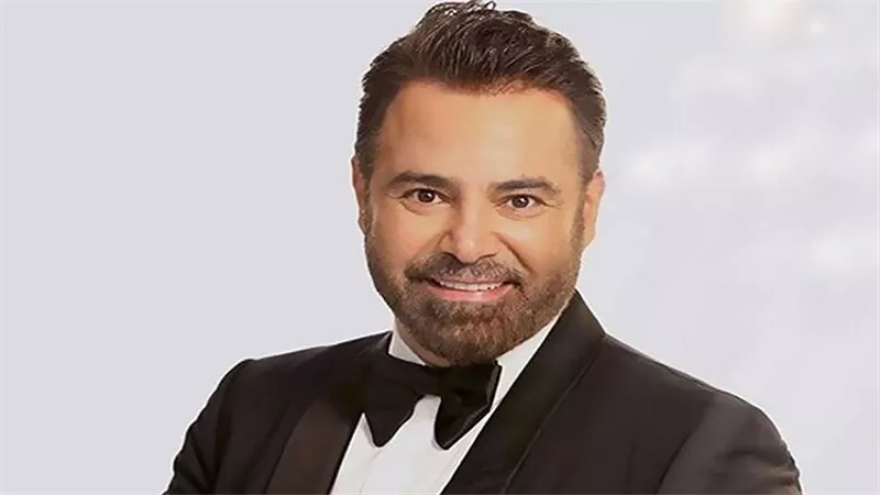 عاصي الحلاني يغني قصيدة للوطن