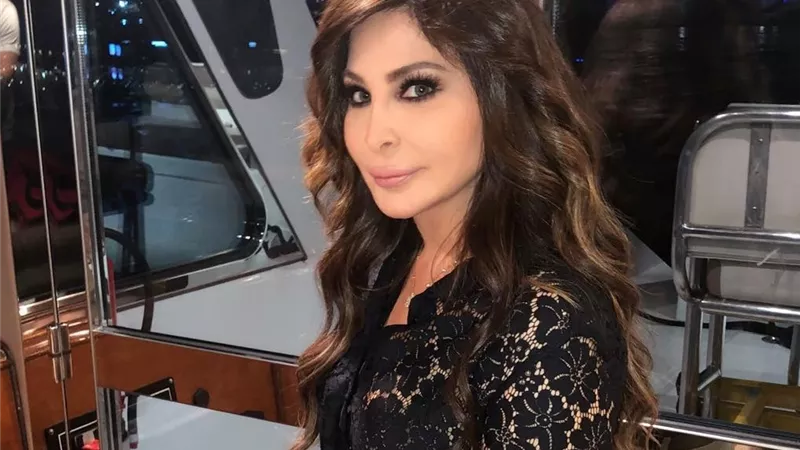 اليسا ترقص على اغنية 