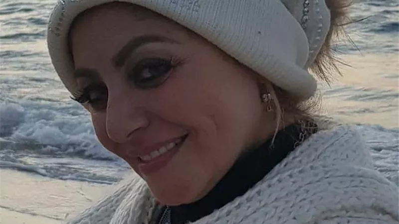 ميار الببلاوي تكشف حقيقة خلع الحجاب