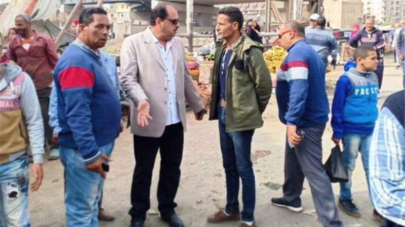 رئيس مدينة بنها يقود أكبر حملة لتطهير الرياح من عشوائيات الكارو والزرائب