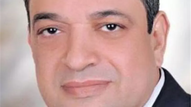 د. أحمد شكل يمثل مصر فى مؤتمر جراحة المخ المجسمة بهولندا