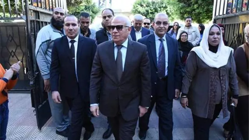 الغضبان يطلق مبادرة ازرع شجرة بمدارس محافظة بورسعيد