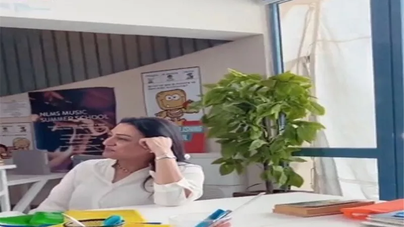 شاهد... وفاء صادق فى كواليس 