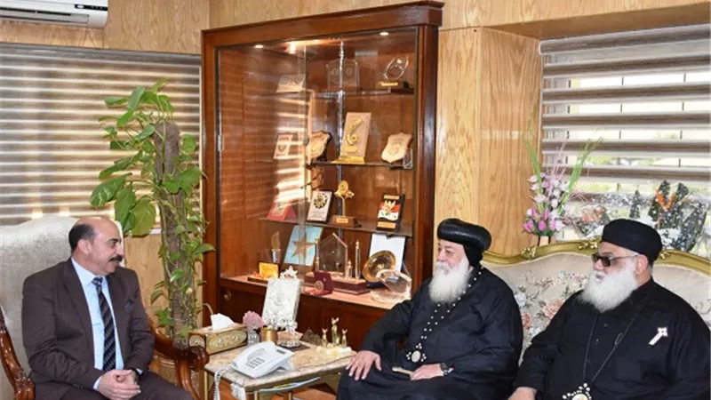أشرف عطية يستقبل مطران أسوان ويؤكد على روابط الأخوة والمحبة