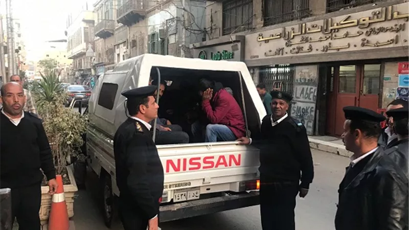 ضبط 14 سايس مواقف عشوائية بطنطا