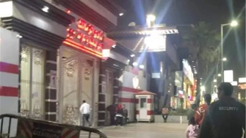 مشادات بين رئيس الزمالك واللاعبين ويغلق أبواب النادي عليهم