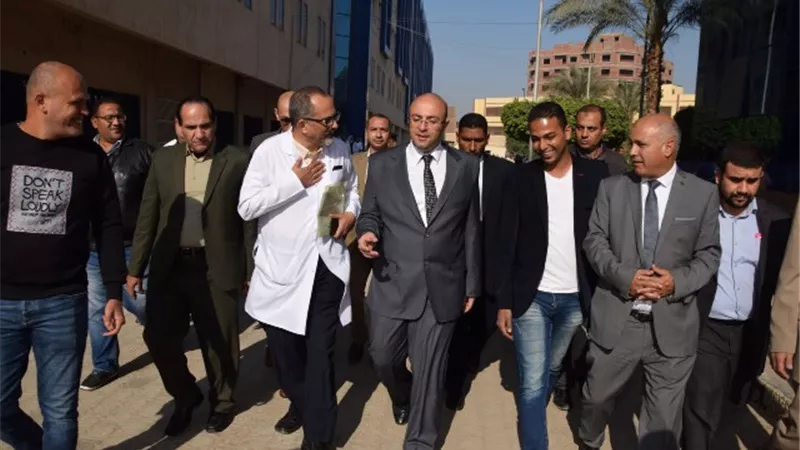 محافظ بنى سويف يبحث الموقف التنفيذي لاستكمال تطوير المستشفى التخصصى