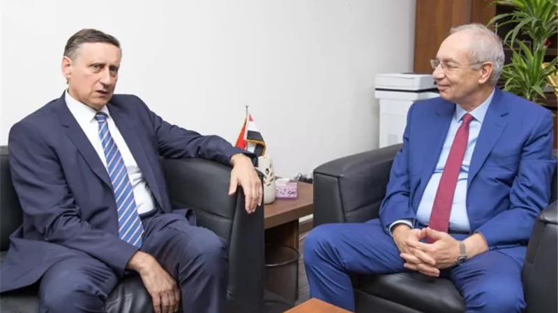 رئيس اقتصادية قناة السويس يدعو الشركات الالمانية للاستثمار بالمنطقة