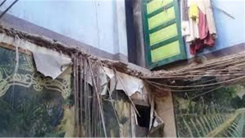 مصرع ربة منزل اثر انهيار سقف المنزل باسيوط