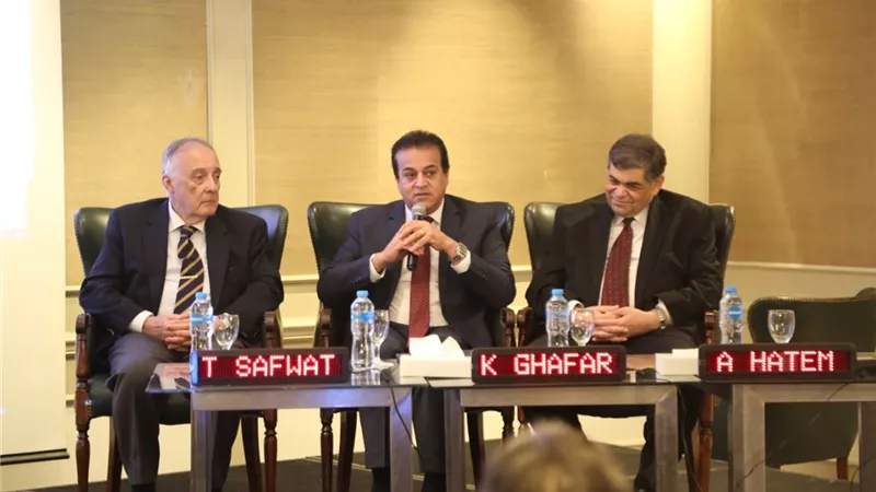 وزير التعليم العالي يفتتح المؤتمر الإقليمي للجمعية المصرية العلمية للشعب الهوائية