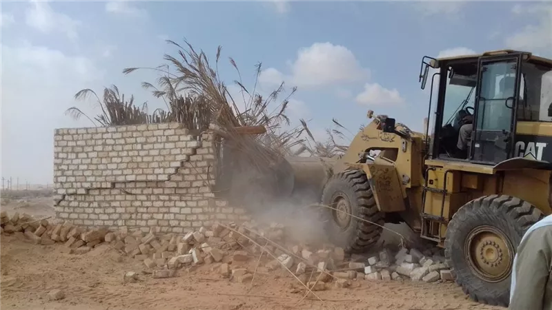 تنفيذ 29 حالة إزالة تعديات بمركز أسيوط واسترداد 239 فدان