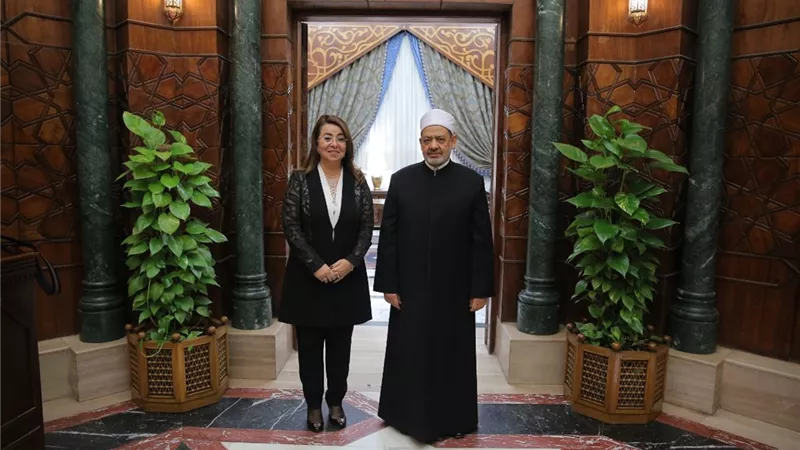 الإمام الأكبر لـ الدكتورة غادة والي: اختيارك للمنصب الدولي الرفيع دلالة على قدرة المرأة المصرية