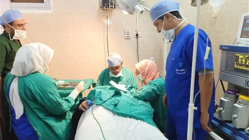 إزالة ورم حميد بالعين ضمن بروتوكول تعاون بين صحة الشرقية وجامعة الزقازيق ..صور