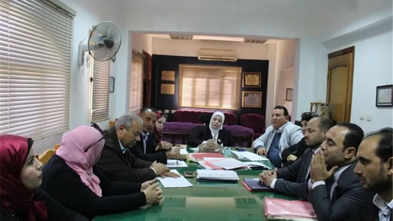 مديرتعليم كفر الشيخ تترأس لجنة اختيار مسئول الأنشظة بالمدارس اليابانية ..صور