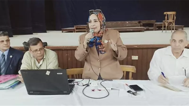 هالة حسام الدين تعقد اجتماعا بمديري مدارس طوخ التعليمية