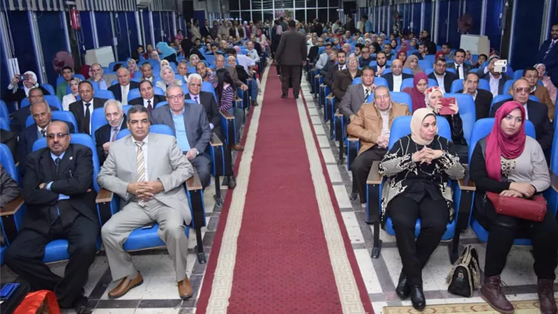 صيدلة سوهاج تنظم ورشة عمل عن 