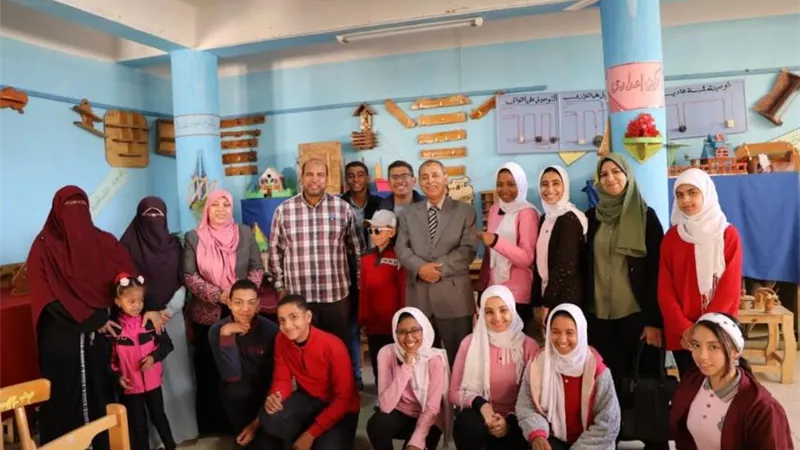 مرغنى يشهد وقائع جلسات البرلمان المدرسى لطلاب الوادى الجديد.