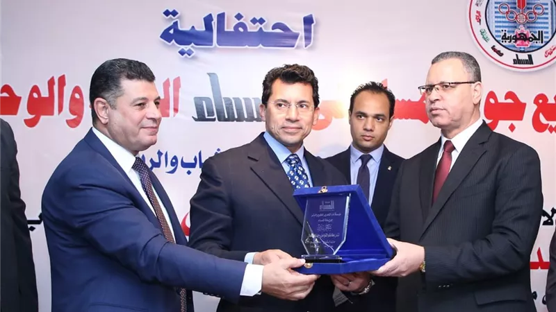 وزير الشباب والرياضة يحضر احتفاليه توزيع مسابقتى جريدة المساء الدينية والوحده الوطنية بدار التحرير