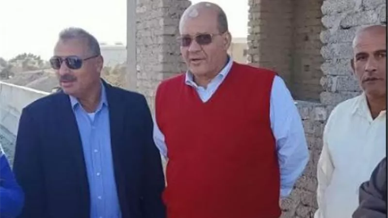 النائب طارق متولي يرافق قيادات السكة الحديد لتفقد اعمال تطوير المزلقانات