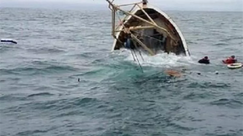 وفاة 57 شخصا بعد غرق سفينة تقل مهاجرين قبالة ساحل موريتانيا