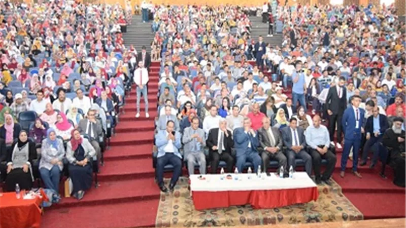 الجرائم الإلكترونية وحروب الجيل الرابع في مؤتمر بحقوق سوهاج