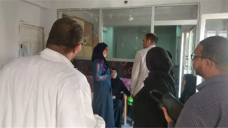 وكيل وزارة الصحة بالأقصر يتفقد أعمال مبادرة صحة المرأة بأرمنت