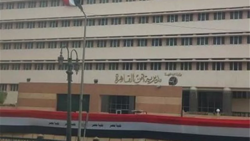 مباحث القاهرة تضبط عصابة الفسق والفجور بالفيس بوك في الموسكى