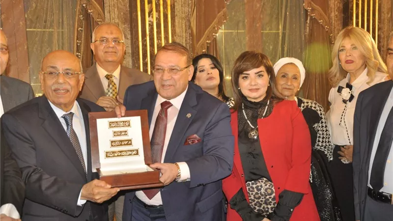 حسن راتب: الدولة بحاجة لأصحاب الرؤية والفكر