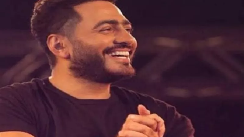 تامر حسنى يحتفل بالعرض الخاص لـ