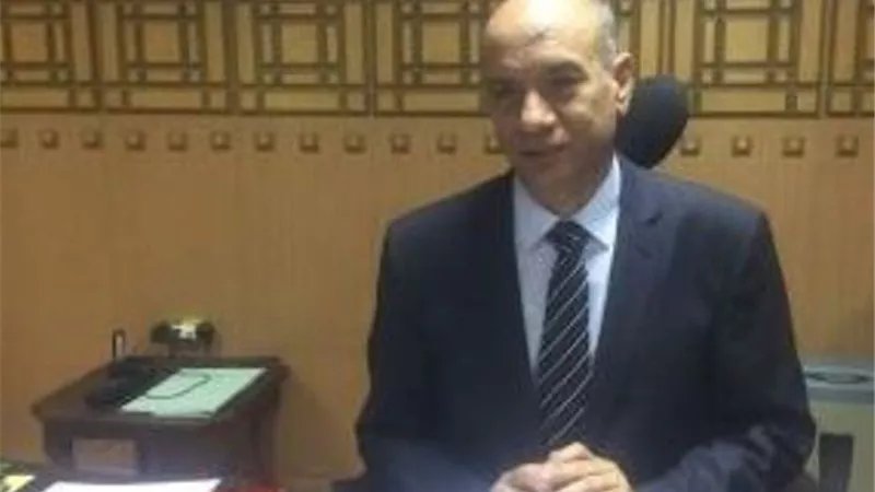 وفاة طفلة بحالة تسمم وأقاربها يحطمون مستشفى نجع حمادي العام