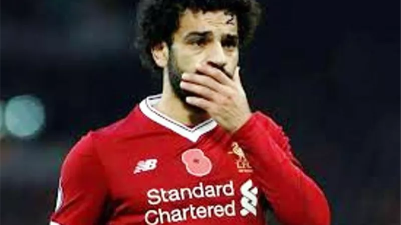 نجم ليفربول يشن هجوما حادا على محمد صلاح