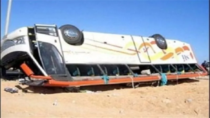 إصابة 5 أشخاص فى انقلاب أتوبيس بالعياط