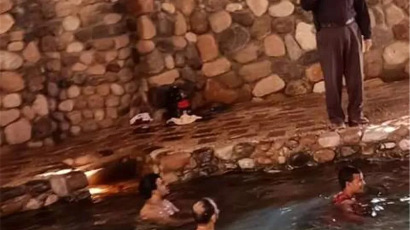 رئيس طورسيناء يعاين حمام موسى استعدادا لتطويره