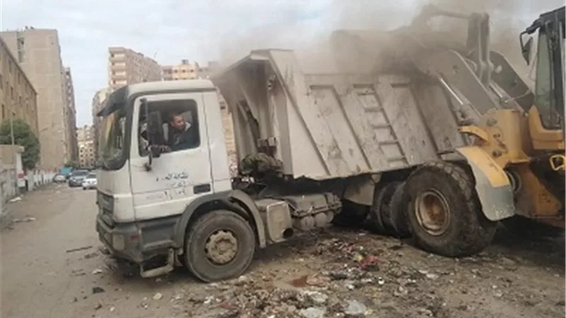 رفع 800 طن مخلفات بجوار مجمع مدارس الصفا والمروة
