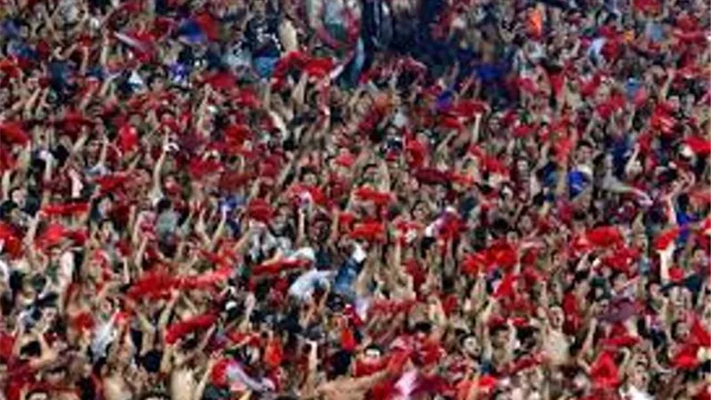 الأهلي يحقق فوزاً ثميناً على الهلال السوداني بهدفين مقابل هدف