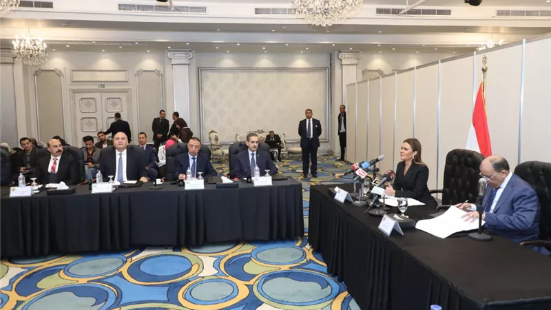 وزيرة الاستثمار للمحافظين الجدد: نتحرك سريعا لإقامة مناطق حرة