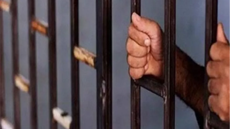 حبس سائق 4 أيام علي ذمة التحقيقات لقيامه بقتل شقيقه بالخانكة