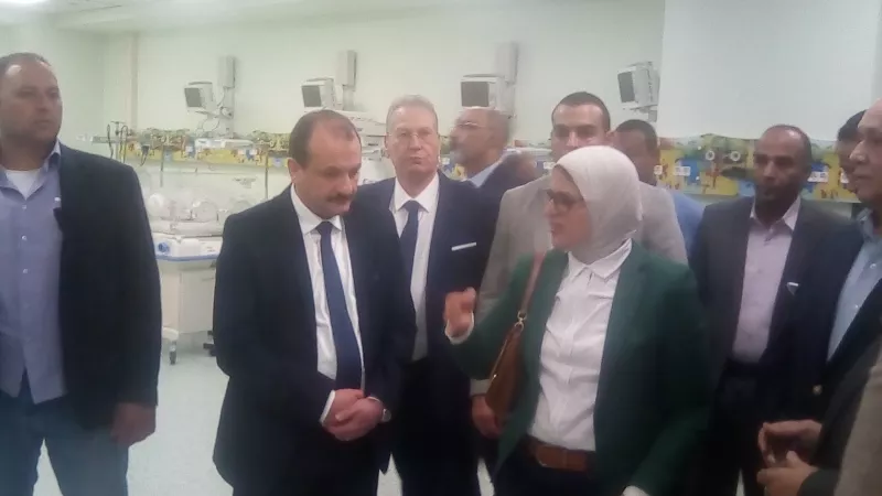 وزيرة الصحة تصل الاقصر وتبدا جولتها بمستشفي اسنا