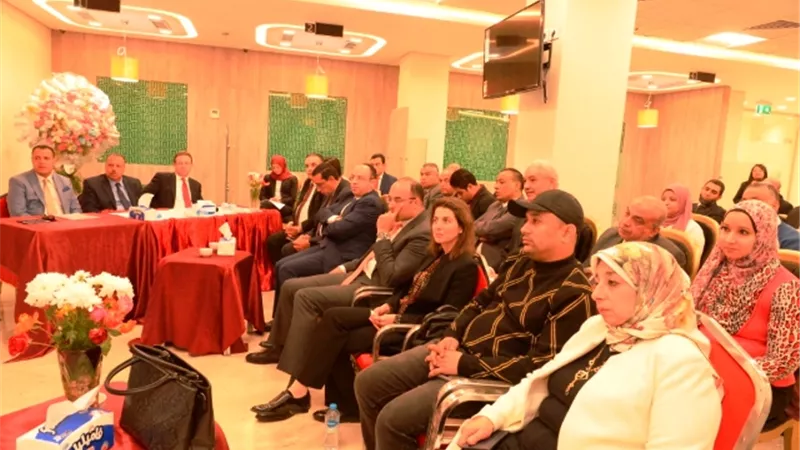 نائب رئيس جامعة أسيوط يشهد فعاليات افتتاح مركز رواد النيل والخدمات غير المالية