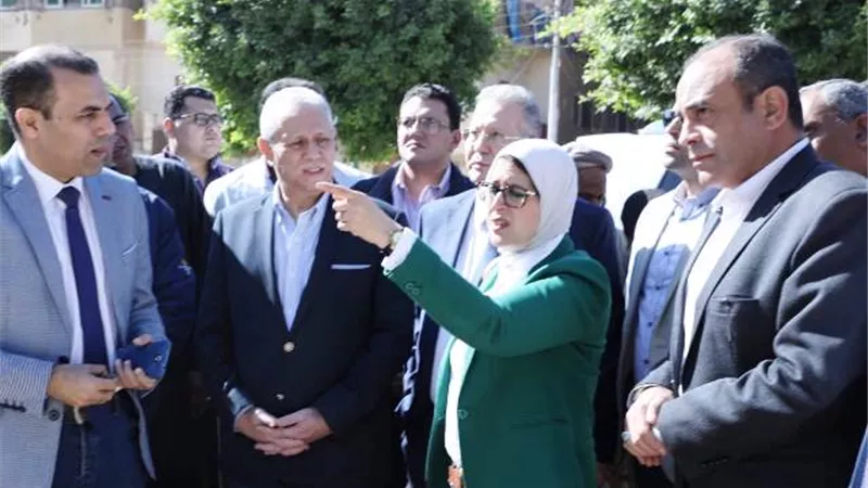 وزيرة الصحة تشدد على سرعة الانتهاء من أعمال تطوير مستشفى بالبياضية