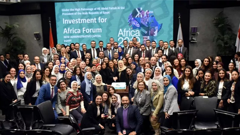 وزيرة الاستثمار تحتفل بنجاح منتدى إفريقيا 2019.. صور