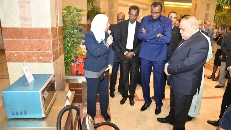 ننشر تفاصيل زيارة وزير الدفاع التشادي للهيئة العربية للتصنيع... صور