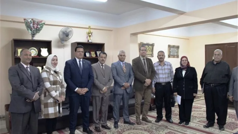 مؤسسة القادة توقع بروتوكول تعاون مع جامعة الوادى الجديد لتدريب العاملين بالصور