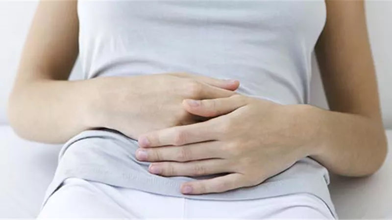 كوب من الزبادى يوميا يقضى تماما على مشاكل القولون