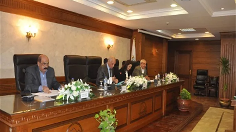 راشد.. يجتمع بأعضاء مجلس النواب لمناقشة المشروعات المقدمة للمواطنين